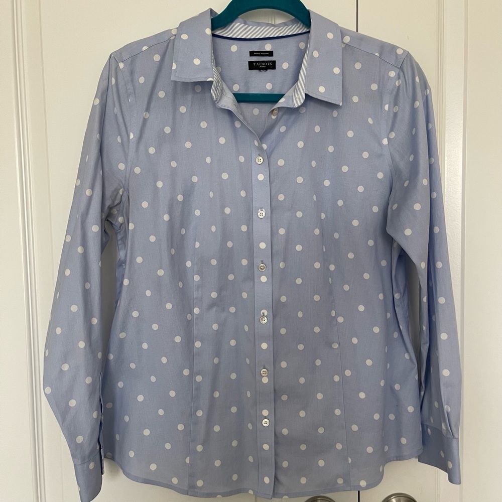 Talbots Blue Polka Dot Wrinkle Resistant Cotton Button Down Shirt Size Medium